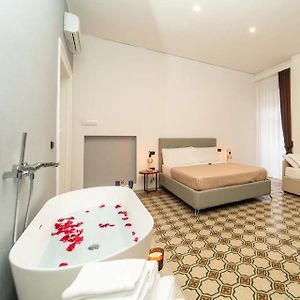 La Piazza Suite